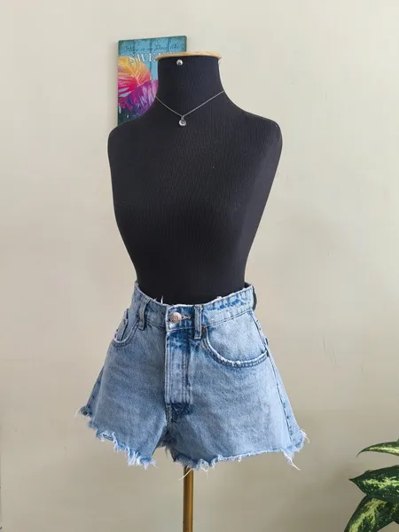 Shorts jeans (Zara)