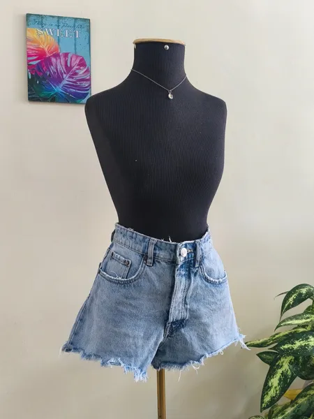 Shorts jeans (Zara)