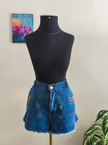 Short jeans bordado