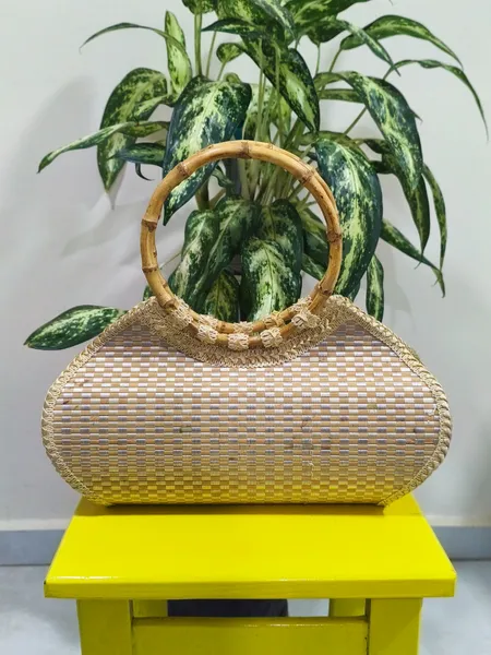 Bolsa de palha estruturada