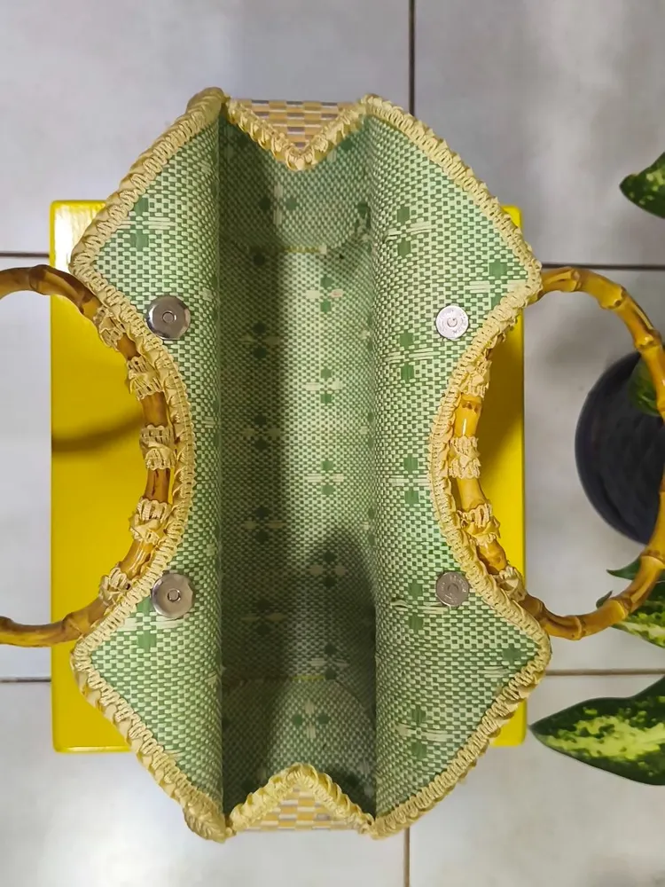 Bolsa de palha estruturada
