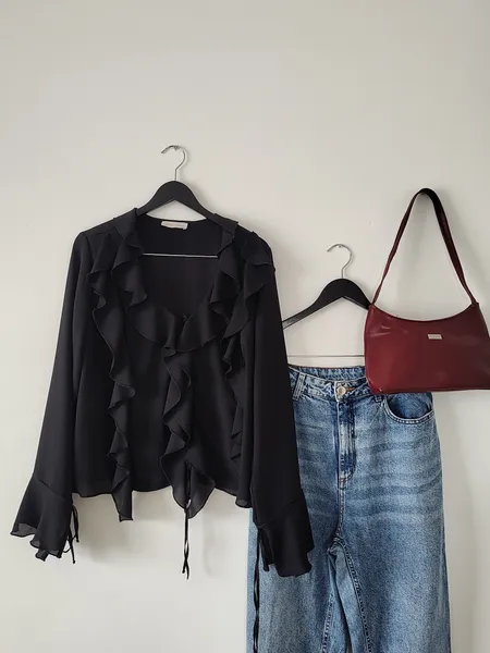 blusa babados chiffon