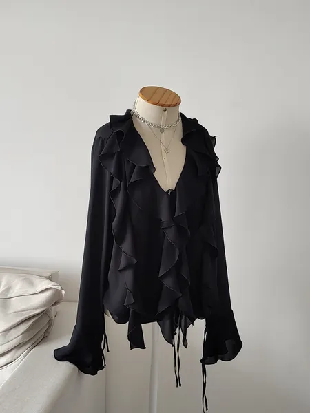 blusa babados chiffon