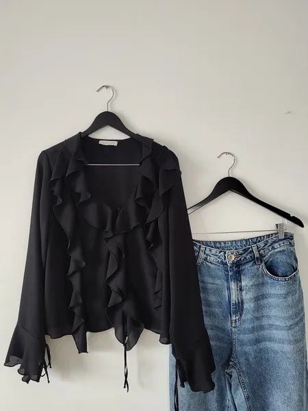 blusa babados chiffon
