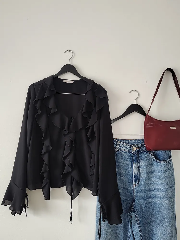 blusa babados chiffon