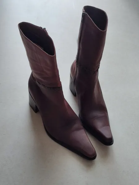 bota couro legitimo marrom bico fino