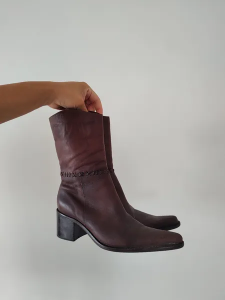 bota couro legitimo marrom bico fino