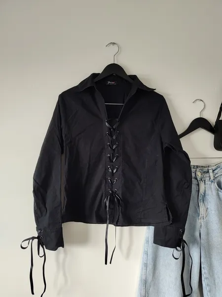 CAMISA COTTAGECORE PRETA GÓTICA COM LAÇOS