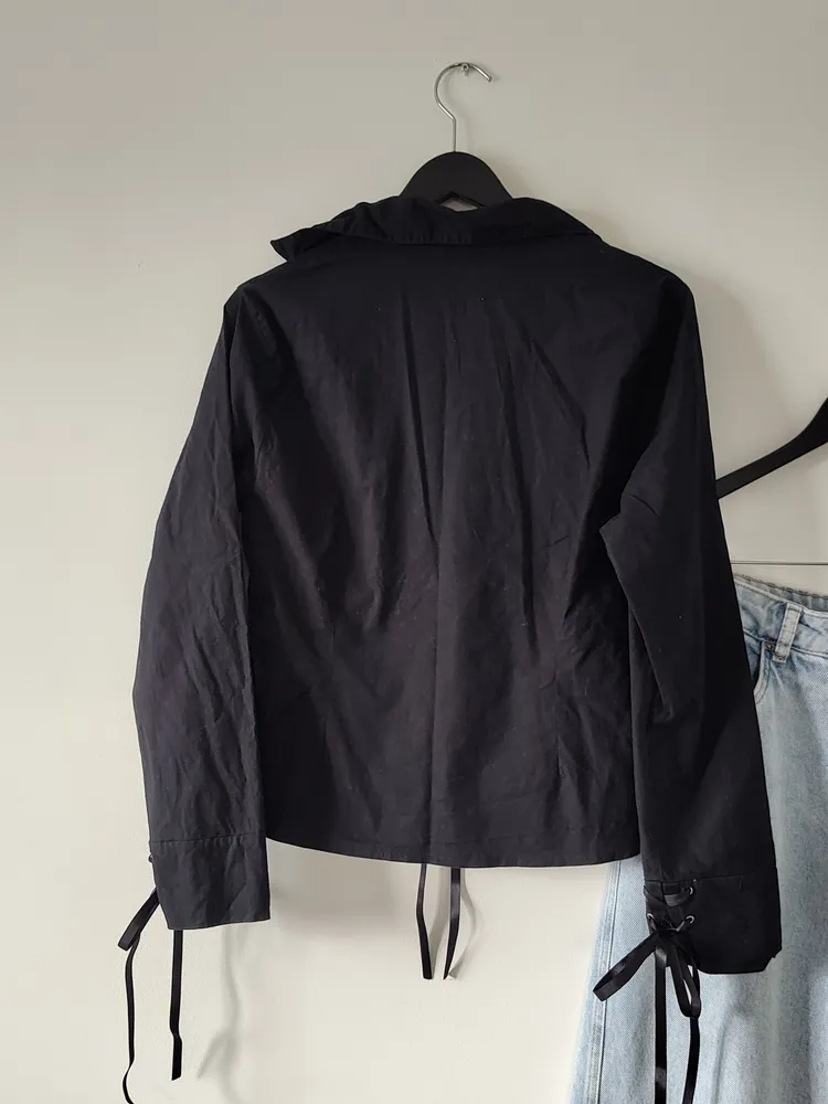 CAMISA COTTAGECORE PRETA GÓTICA COM LAÇOS
