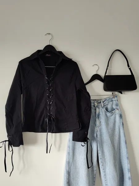 CAMISA COTTAGECORE PRETA GÓTICA COM LAÇOS