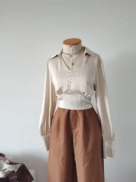 BLUSA CROPPED ACETINADO