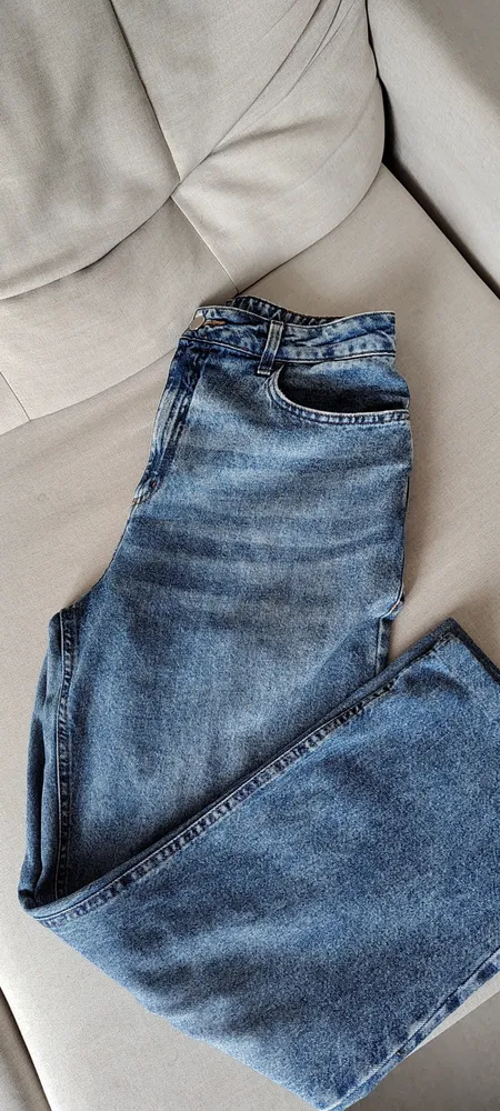CALÇA CINTURA MÉDIA OVERSIZE
