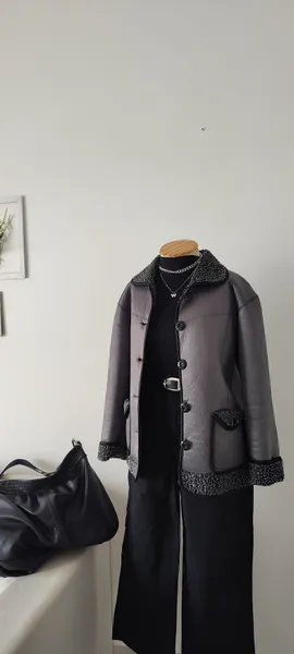 CASACO SHEARLING CINZA GRAFITE PELUCIADO VINTAGE
