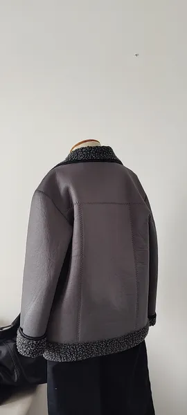 CASACO SHEARLING CINZA GRAFITE PELUCIADO VINTAGE