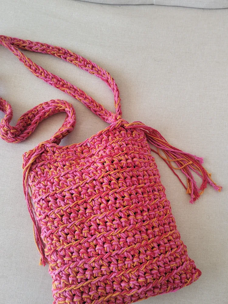 BOLSA CROCHÊ ARTESANAL TONS ROSA VERÃO QUENTES