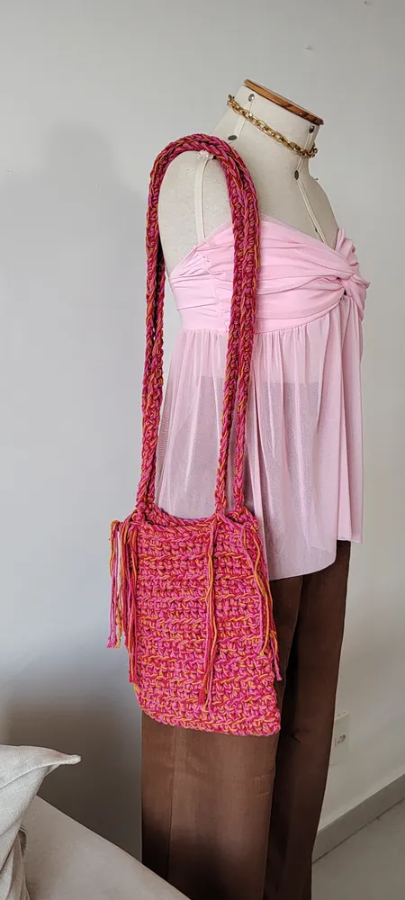 BOLSA CROCHÊ ARTESANAL TONS ROSA VERÃO QUENTES