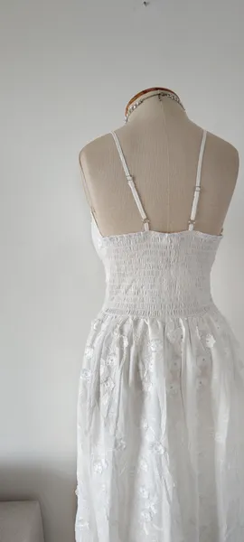 VESTIDO DELICADO CORSET FLORES (M)
