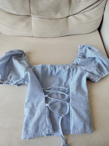 BLUSA COTTAGECORE LISTRADA AZUL MANGA BUFANTE (m)