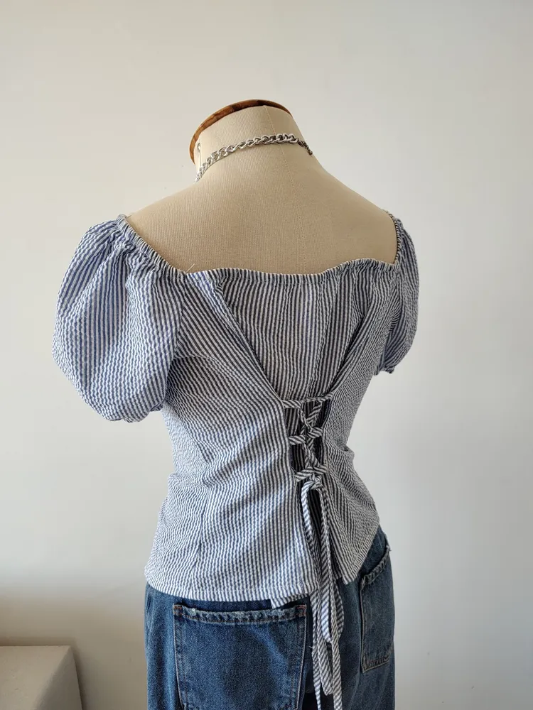 BLUSA COTTAGECORE LISTRADA AZUL MANGA BUFANTE (m)