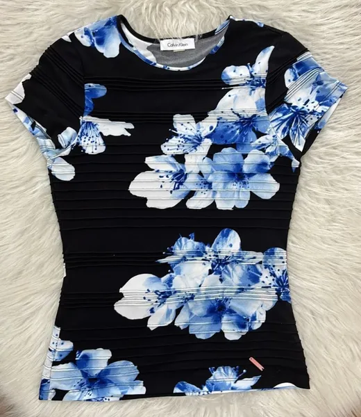 blusinha Calvin KLEIN estampada