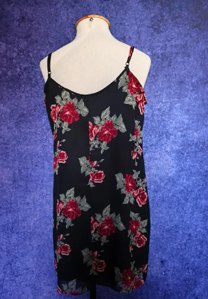 vestido whimsi flowers florido com renda