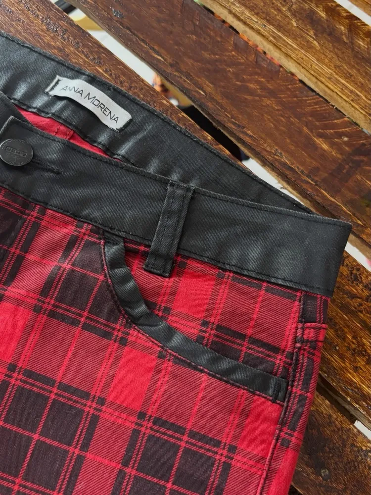 Calça xadrez cintura baixa tamanho 36
