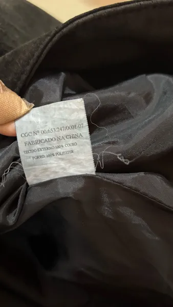 Blazer de couro acinturado estilo trench curto tamanho G