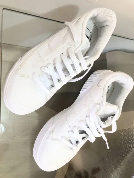 tênis nike branco