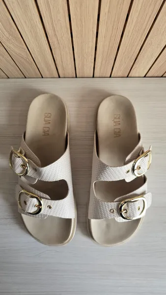 Sandália Feminina modelo birken sua cia creme 37