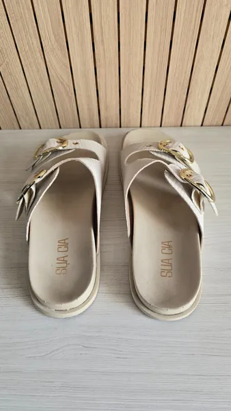 Sandália Feminina modelo birken sua cia creme 37