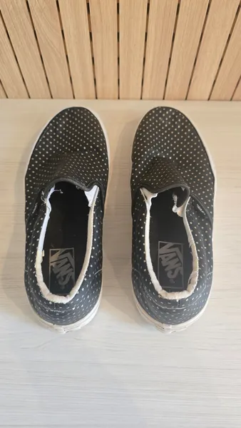 Tenis Sapatilha Feminino Vans Preto com Bolinhas Prata 37