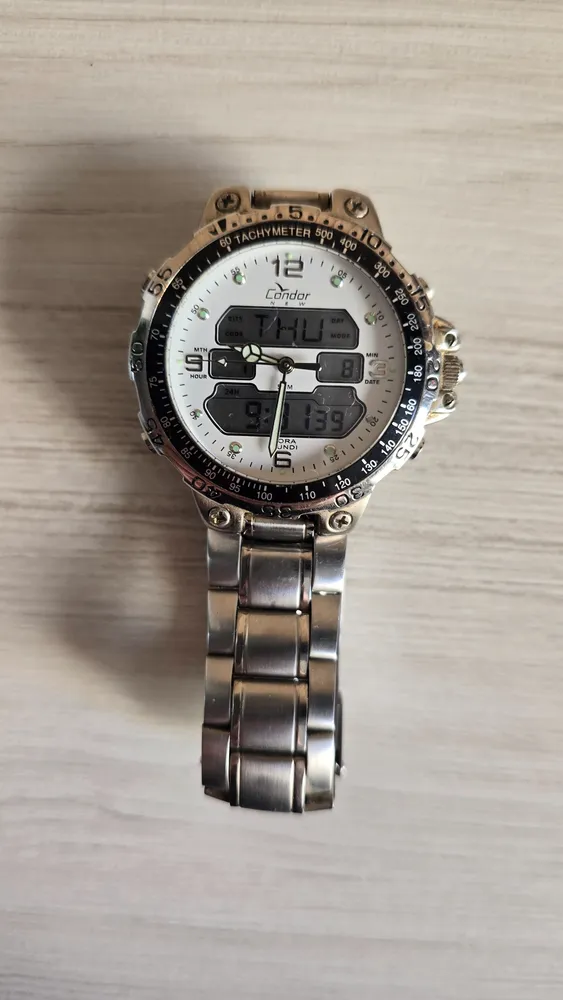 Relógio Retro Condor Modelo New pulseira aço inoxidável