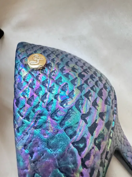 scarpin piton holografico lanca perfume