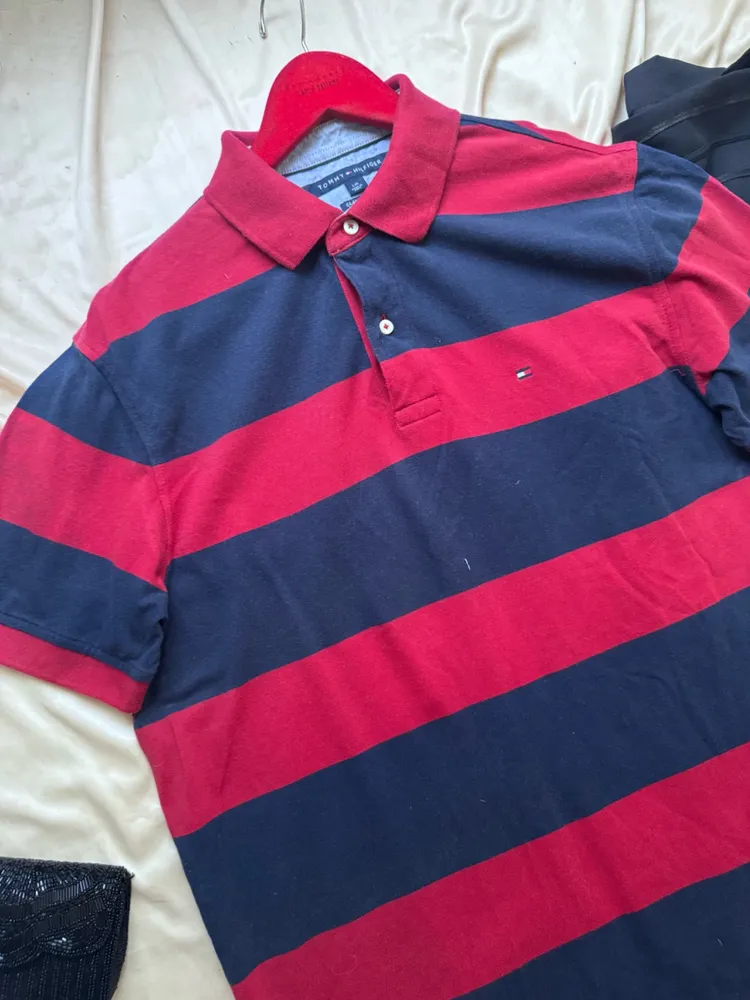 camisa polo listrasa tommy hilfiger
