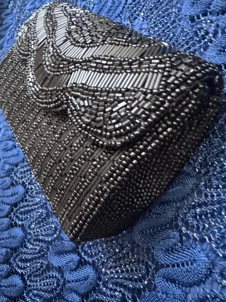 bolsa vintage bordada preta de mai