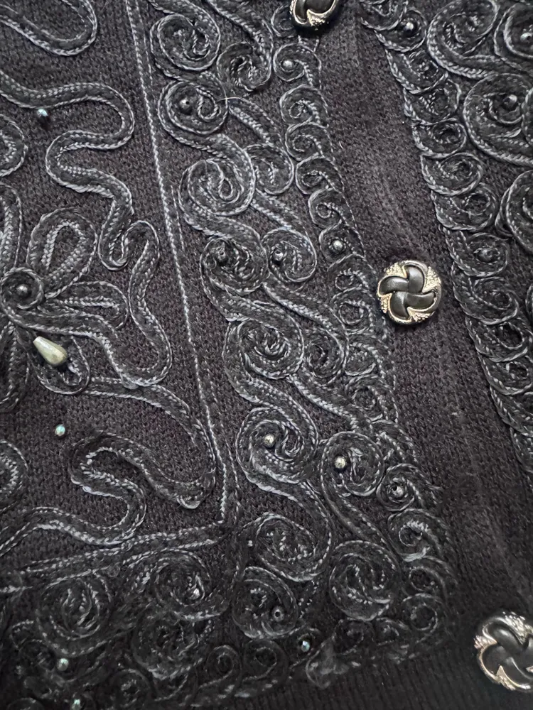 sueter botdado vintage casaqueto cardigan