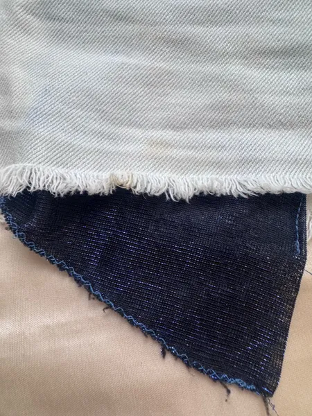 short jeans cintura baixa claro y2k