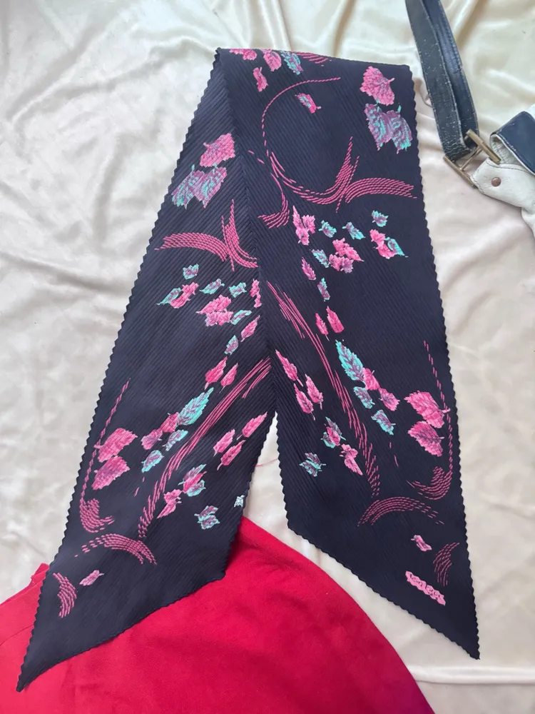 lenco seda plissado floral vintage