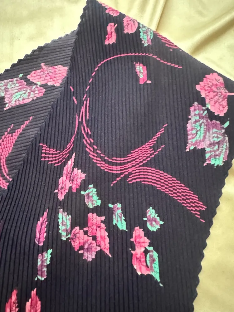 lenco seda plissado floral vintage