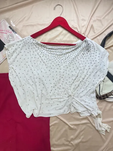 blusa bata vintage strass pedras branca
