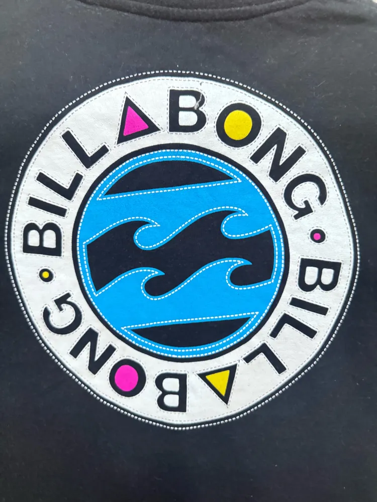 camiseta silk billabong y2k preta