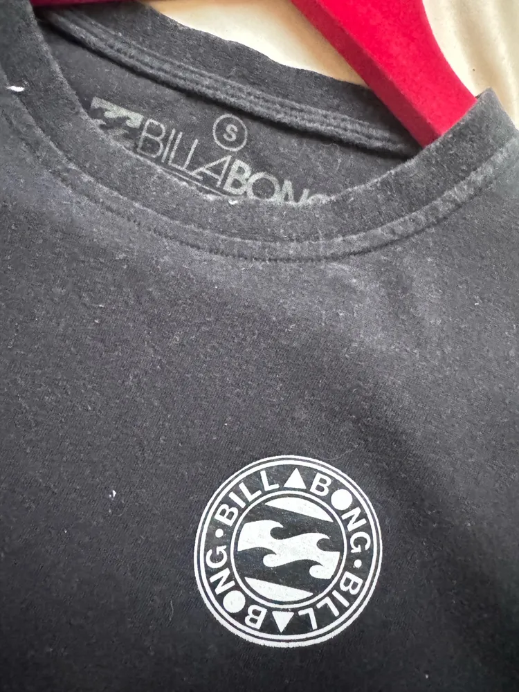 camiseta silk billabong y2k preta
