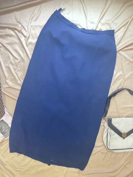 saia longa vintage crepe azul marinho