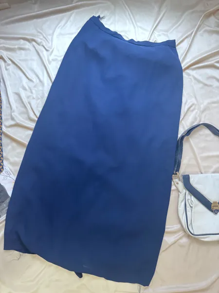 saia longa vintage crepe azul marinho