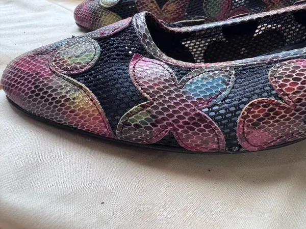 sapato vintage tela bordado flores couro degrade