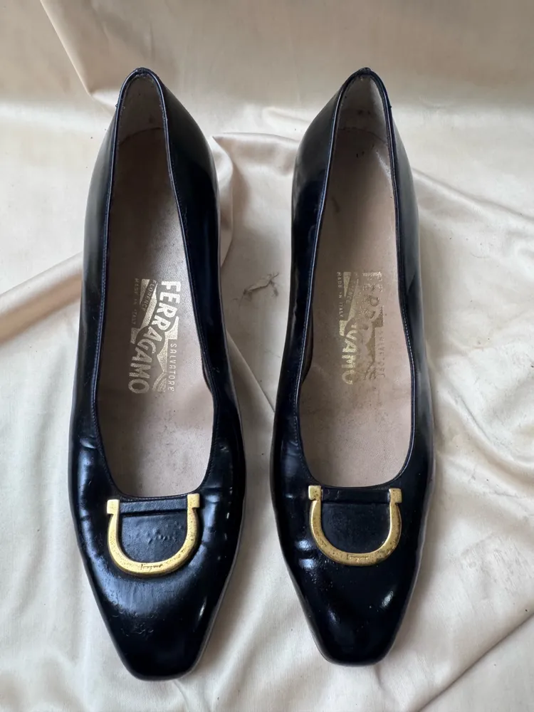 sapato ferragamo vintage preto envernizado