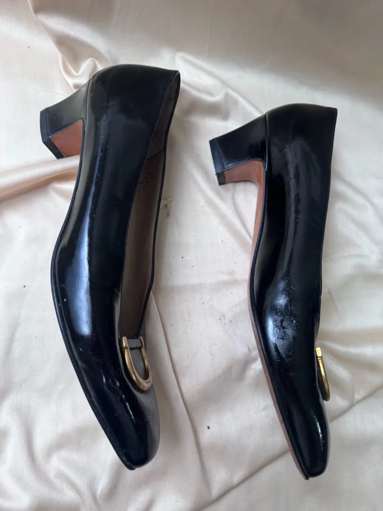 sapato ferragamo vintage preto envernizado