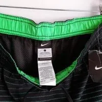 bermuda masculina listras preto e verde nike
