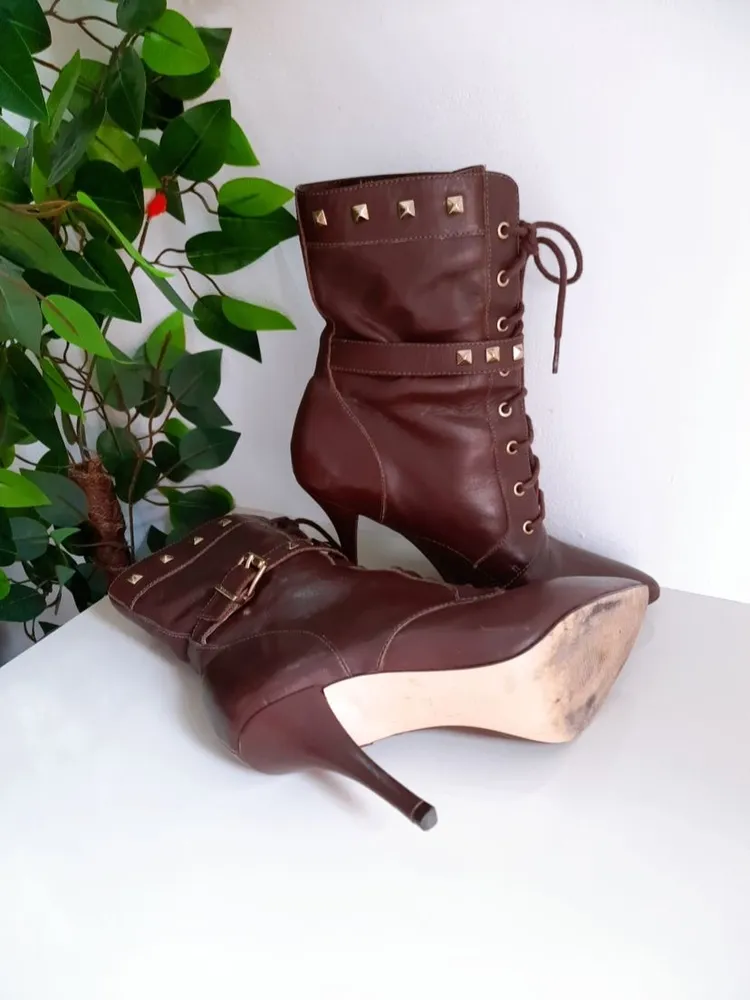 bota em couro legítimo marrom santa lolla