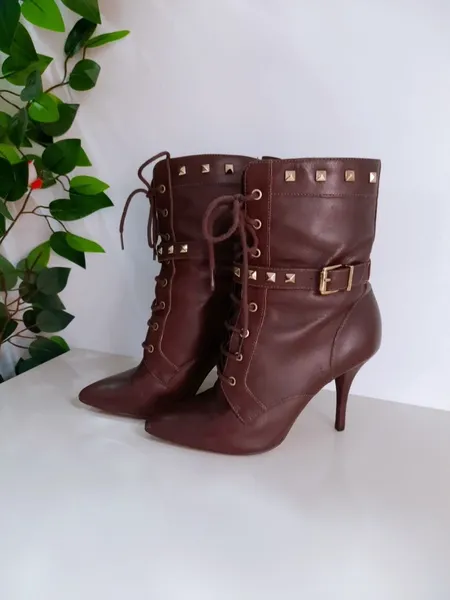 bota em couro legítimo marrom santa lolla